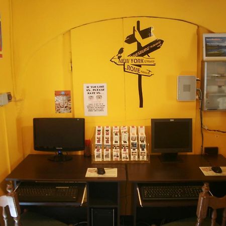 The Mellow Monkey Hostel Ζαντάρ Εξωτερικό φωτογραφία